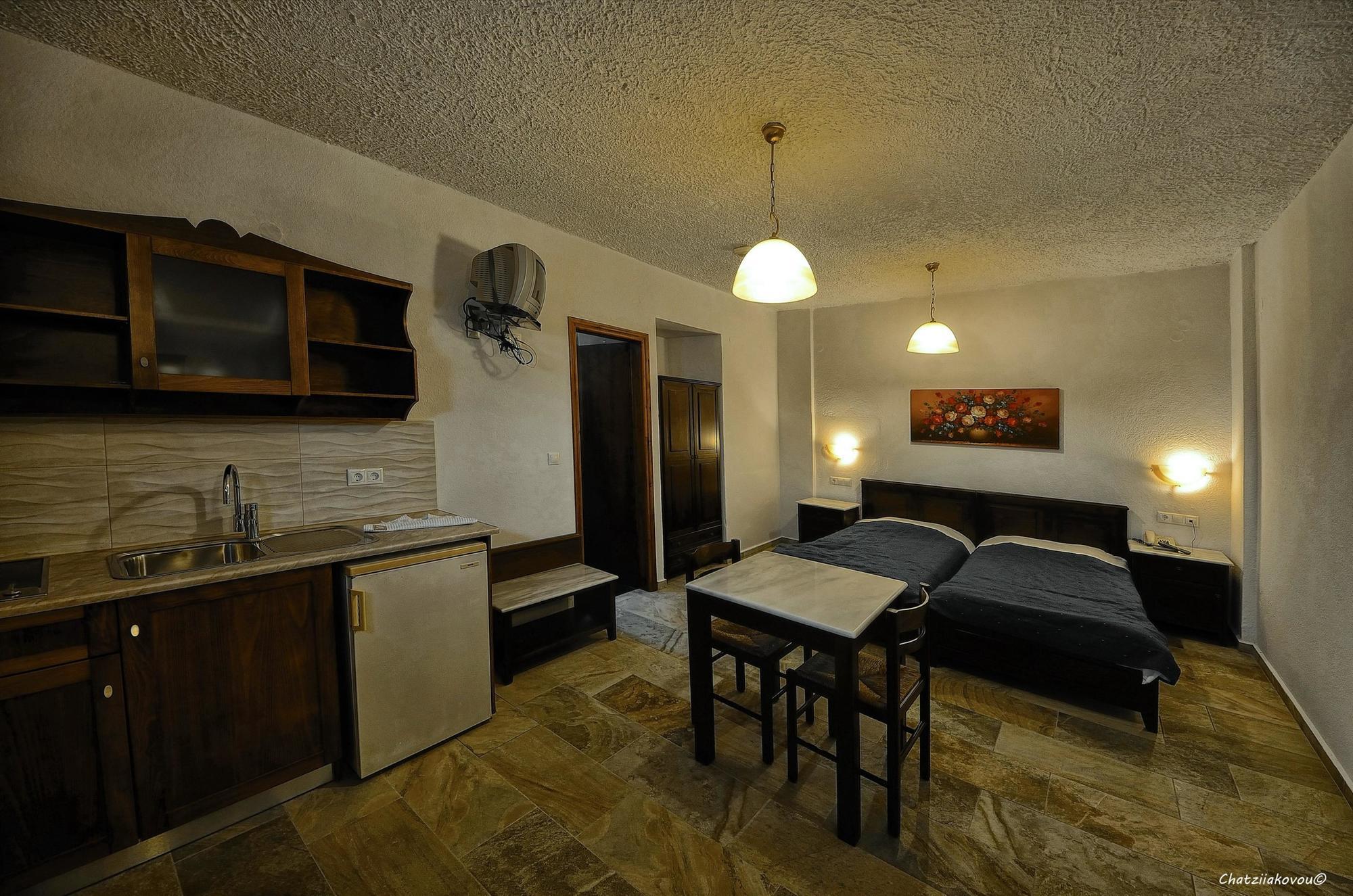 Agrilionas Hotel Marathókampos Exteriör bild